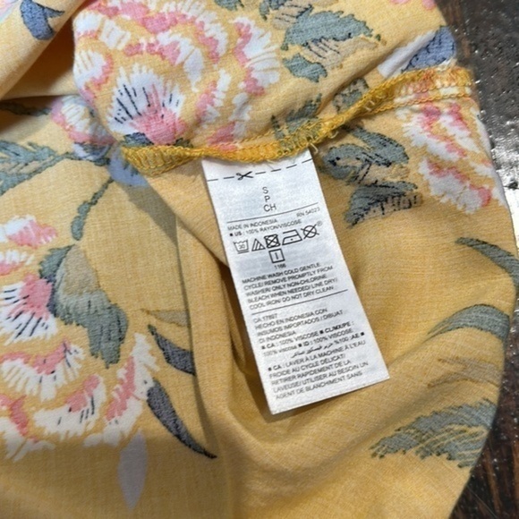 Old navy, yellow flowered long sleeve mini dress size small - Picture 8 of 8